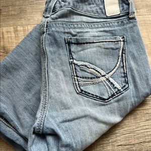 Maurice’s brand capris, size 9/10.